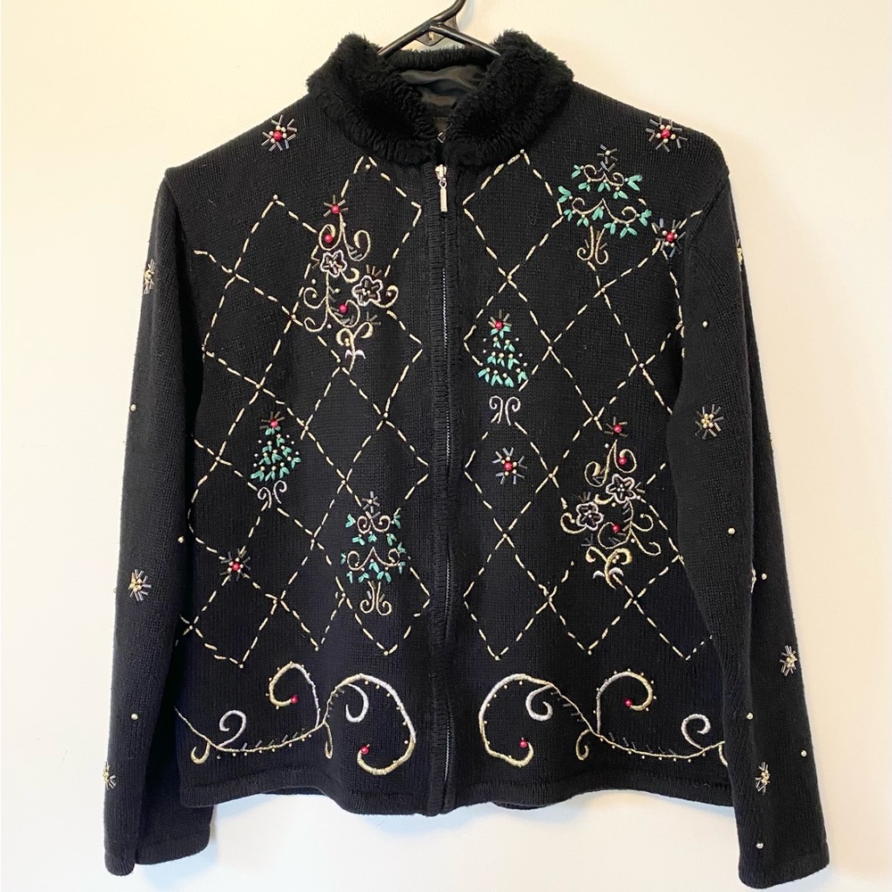 Beautiful Vintage Erika Petite Embroidered Christmas Sweater L